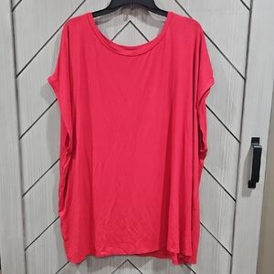 Ava & Viv Women's Vibrant Red Short Sleeve Tee